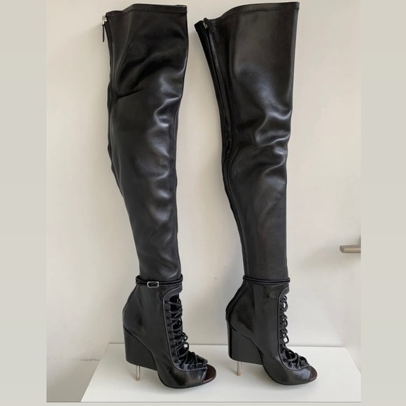 GIVENCHY THIGH BOOT - Picture 4 of 12